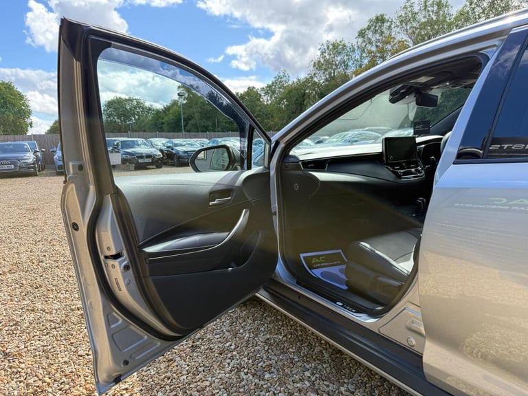 TOYOTA COROLLA 2.0 VVT-h Trek Touring Sports CVT Euro 6 (s/s) 5dr 2022