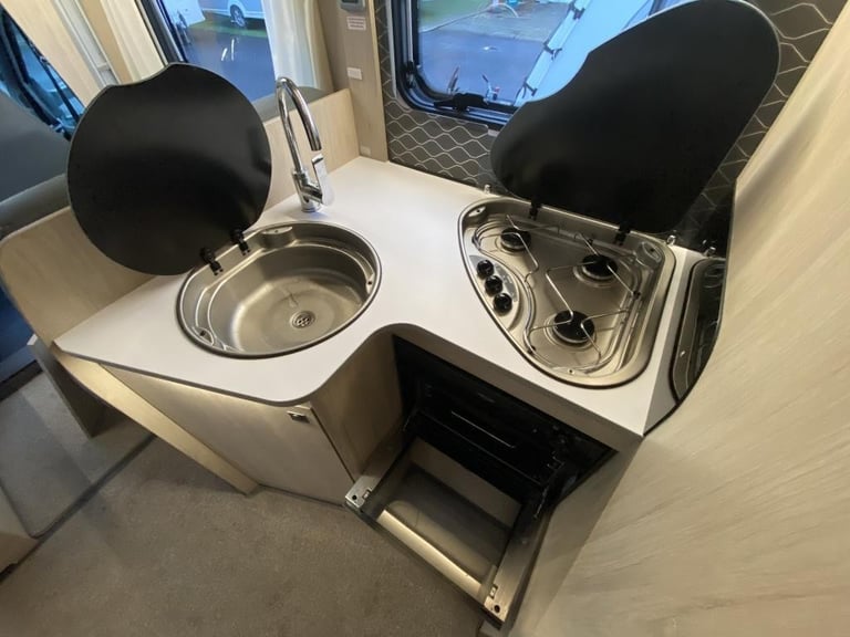 2022 AUTO-TRAIL F-LINE F-74 LUXURY MOTORHOME