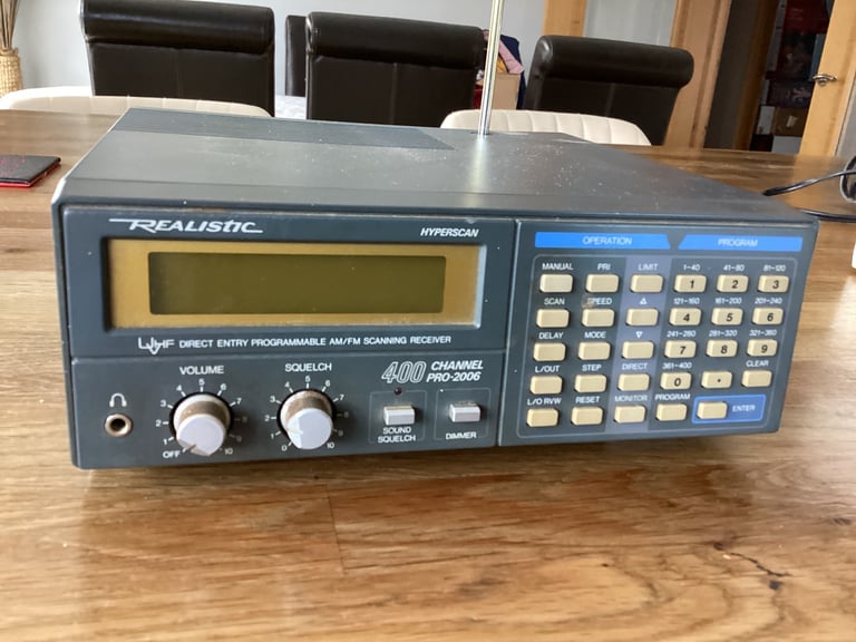image for Realistic Pro -2006 -400 Channel Scanner