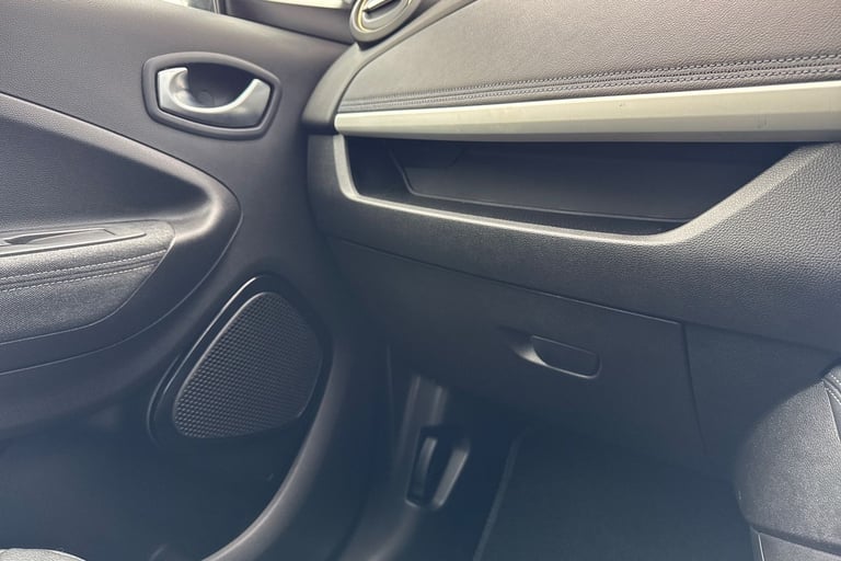 2022 Renault Zoe R135 EV50 52kWh Iconic Auto 5dr (Boost Charge) Hatchback ELECTRIC Automatic