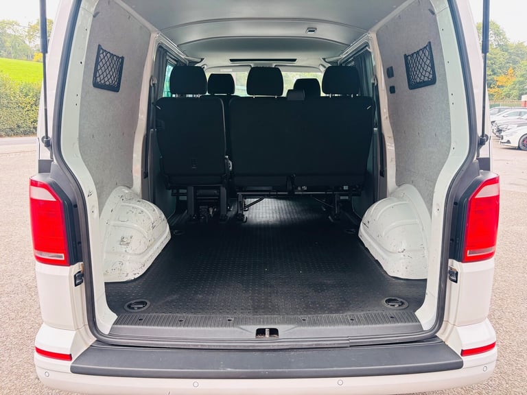 2017 Volkswagen Transporter 2.0 BiTDI T32 BlueMotion Tech Window Van 4dr Diesel