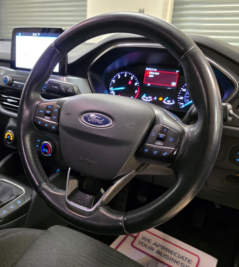 FORD FOCUS 1.0 T EcoBoost Active White Manual Petrol WARRANTY 12 MONTHS MOT