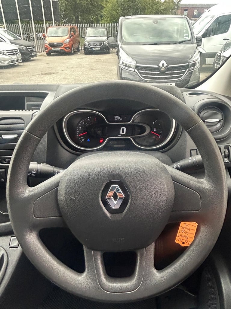 2021 Renault Trafic 2.0 dCi ENERGY 30 Business SWB Standard Roof Euro 6 (s/s) 5dr PANEL VAN Diese...