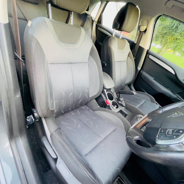 Citroen, C4, Hatchback, 2013, Manual, 1560 (cc), 5 doors