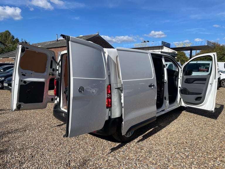 2021 Vauxhall Vivaro 1.5 Turbo D 2700 Dynamic L1 H1 Euro 6 (s/s) 6dr PANEL VAN Diesel Manual