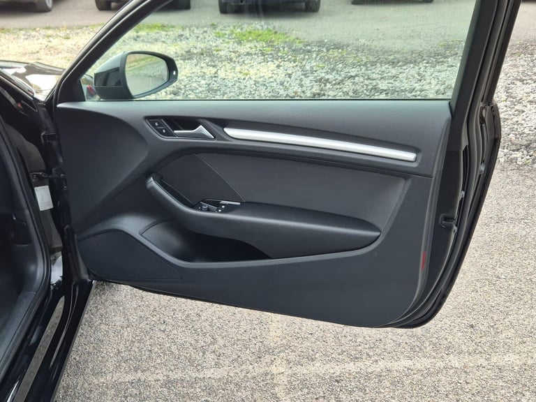 2017 Audi A3 1.5 TFSI CoD SE Euro 6 (s/s) 3dr HATCHBACK Petrol Manual