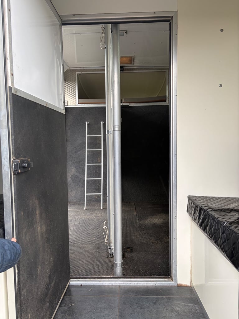 Peugeot, BOXER, 3.5T Horsebox conversion  2015, Manual, 2198 (cc)