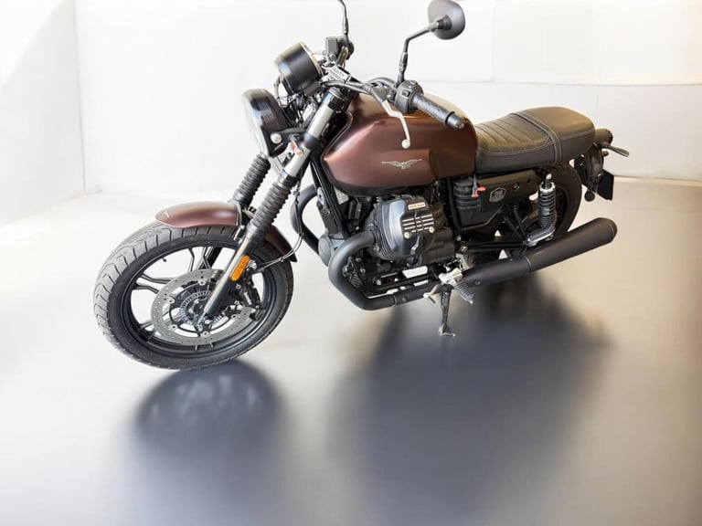2020 Moto Guzzi V7 744 III Stone Night Pack Euro 4