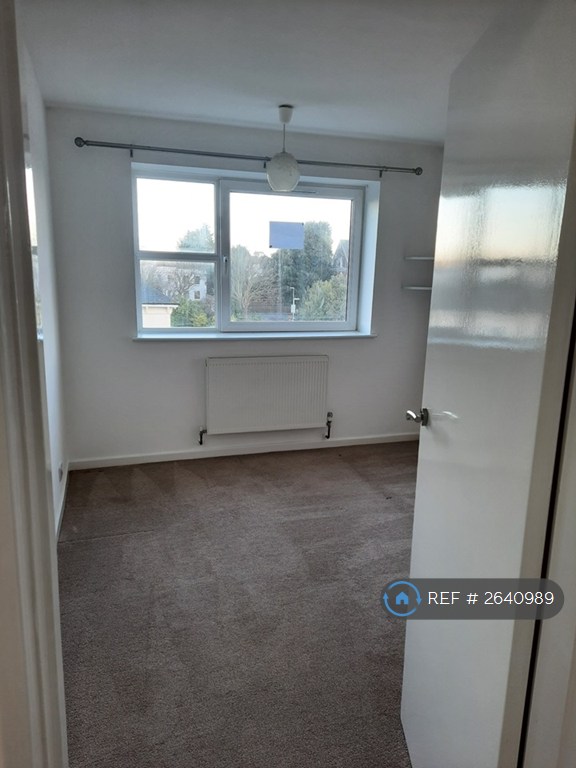 2 bedroom flat in Westbrooke Court, Worthing, BN11 (2 bed) (#2640989)