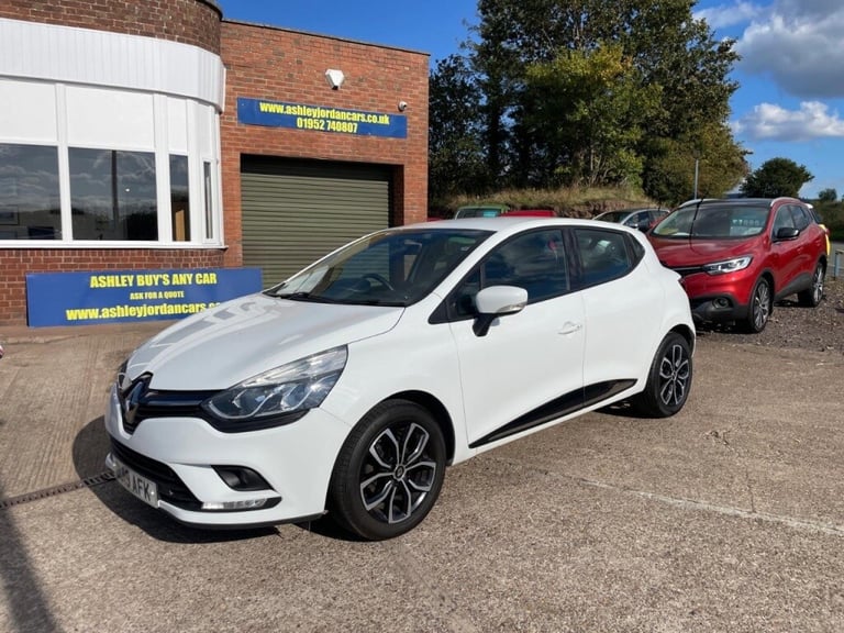  Renault Clio PLAY Petrol