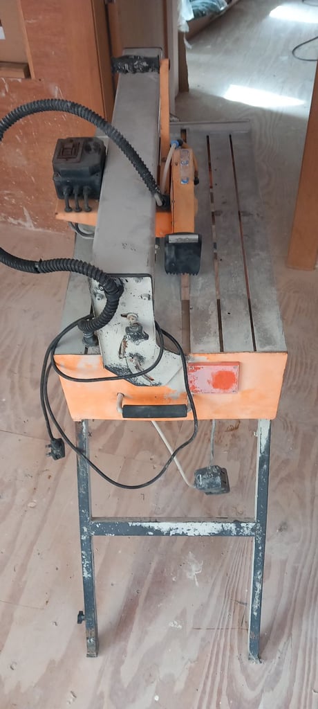 Tile Cutter