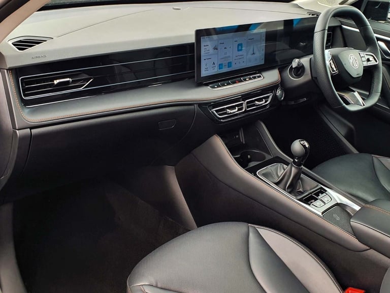 2024 MG MG HS 1.5 T-GDI Trophy 5dr Hatchback Petrol Manual