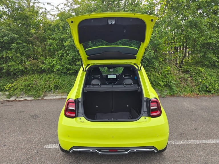 2024 Abarth 500 114kW Turismo 42.2kWh 3dr Auto Hatchback Electric Automatic