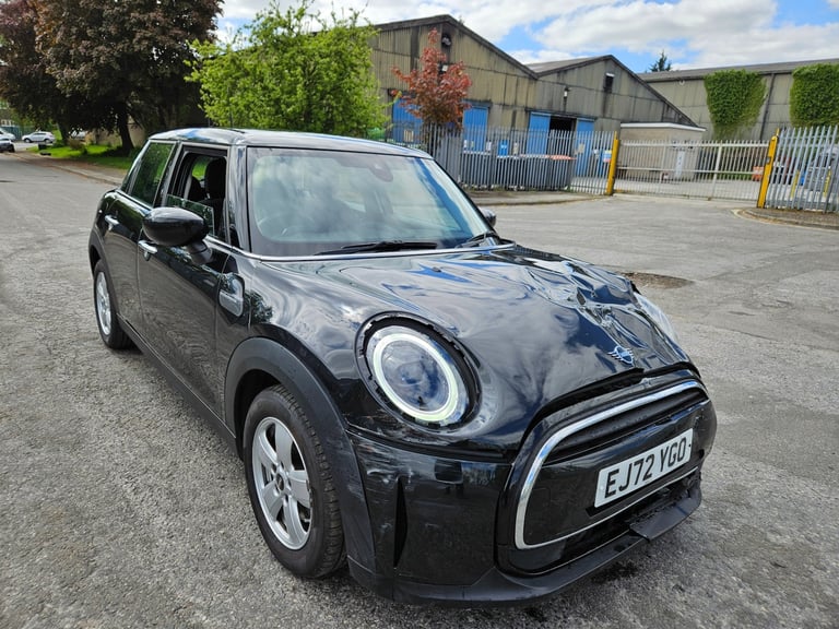 2022 72 MINI Hatchback 1.5 Cooper Classic 5dr Auto Black Damaged Salvage
