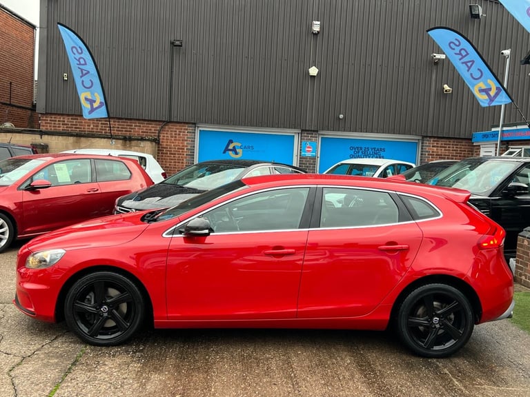 2015 Volvo V40 2.0 D4 R-Design Nav Hatchback 5dr Diesel Manual Euro 6 (s/s) (190 ps) HATCHBACK Di...