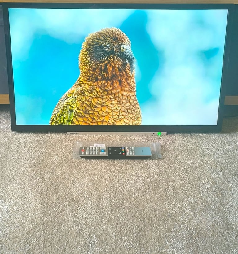 Toshiba 32 inch 1080p Full HD LED Smart TV with Freeview Play & HD Alexa Dolby 32L3863DB