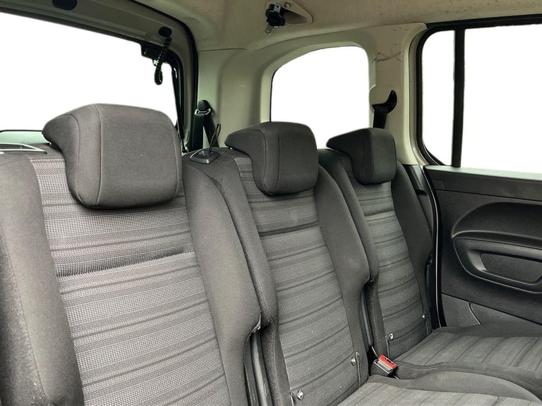  Vauxhall Combo Life 1.2 Turbo Elite MPV 5dr Petrol Auto Euro 6 s/s 7 Seat 130