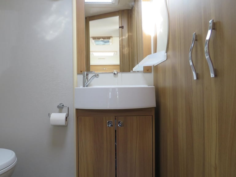 Elddis Autoquest 175 2 Berth Low Mileage Full Air Conditioning