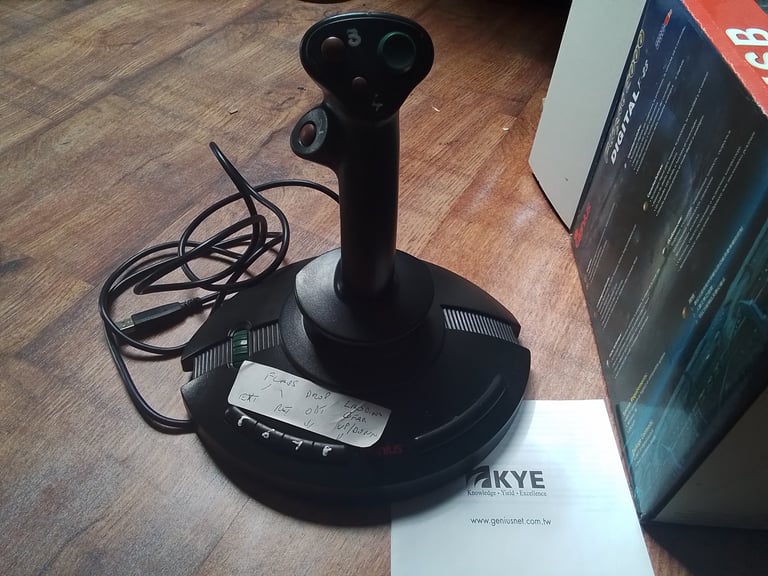 Vintage flight 2000 F23 Genius joystick
