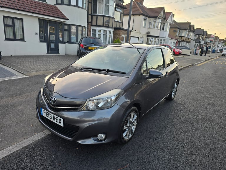 Toyota, YARIS, SR,Dual VVT-i SR Euro 5 3Dr 2013