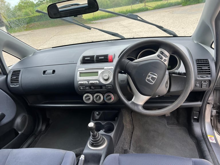 Honda Jazz 1.4 SE Air Con - Walk Around Video