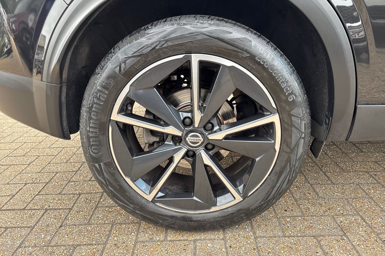 2021 Nissan Qashqai 1.3 DiG-T MH Tekna 5dr Hatchback Petrol Manual