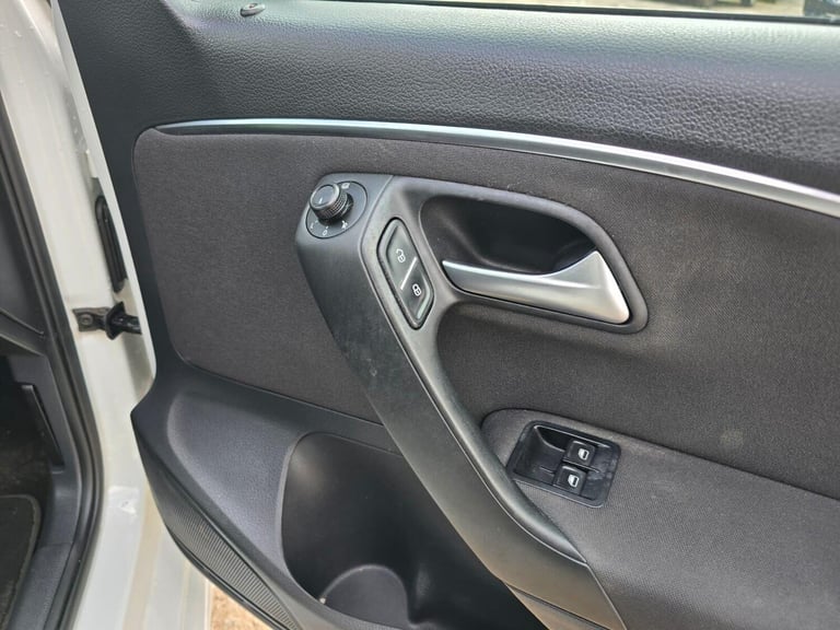 2014 Volkswagen Polo 1.2 TSI BlueMotion Tech SE DSG Euro 6 (s/s) 3dr Hatchback Petrol Automatic