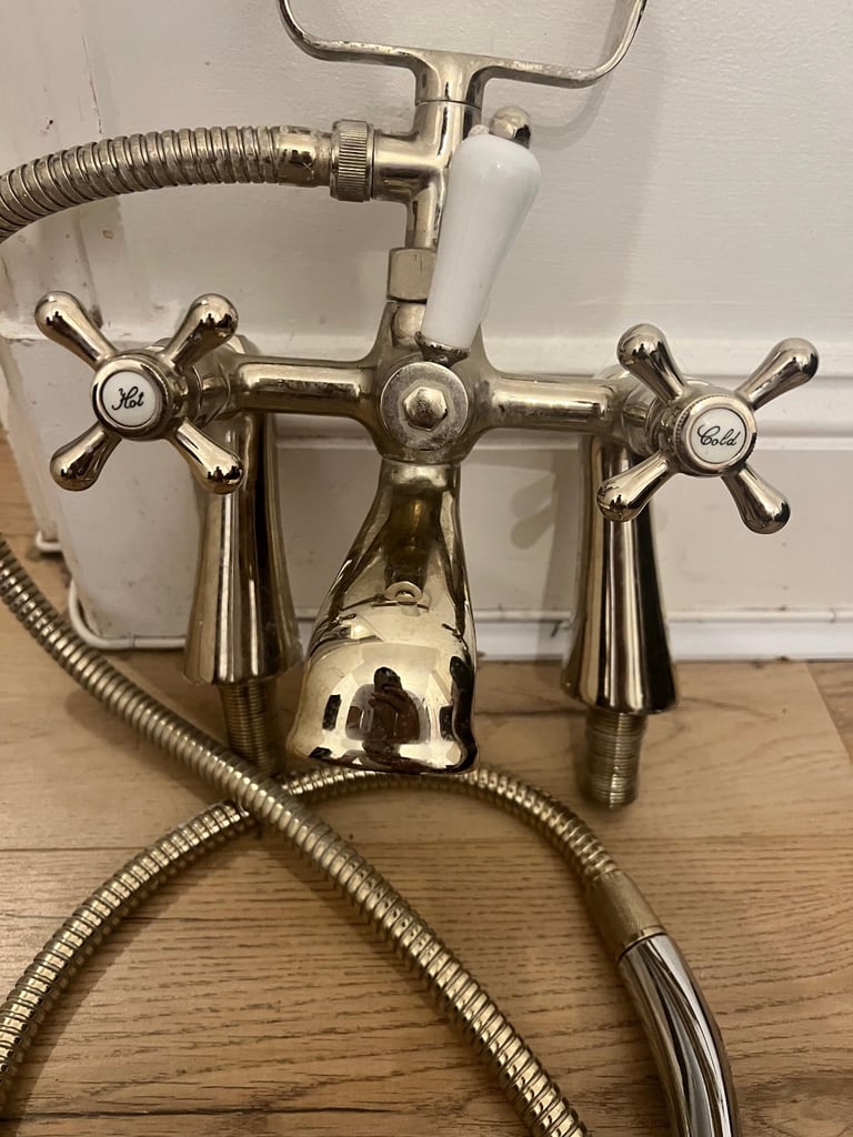 cooke and lewis Traditional Bath Shower Mixer Tap with Handset vintage chrome 