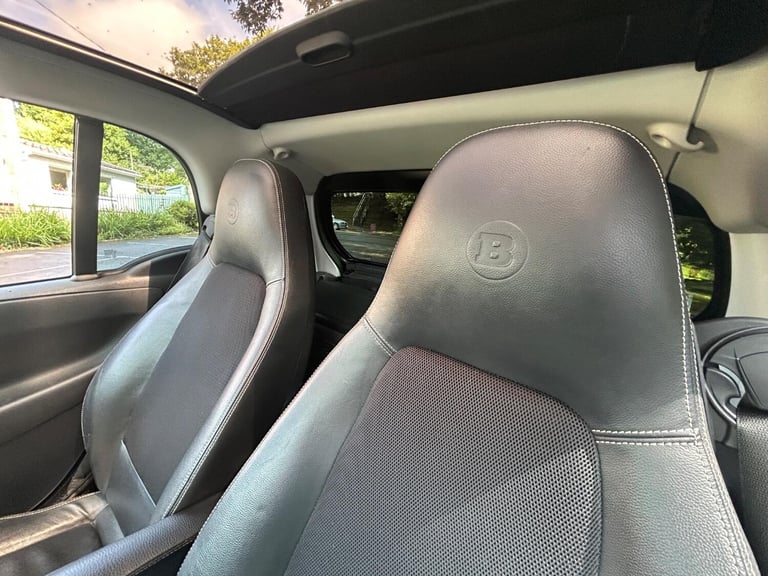 SMART FORTWO 1.0*BRABUS Xclusive*Glassroof-BT-HPIclear-PAS**Rare PocketRocket**