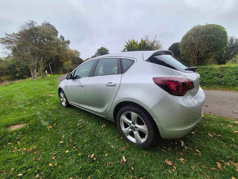 Vauxhall, ASTRA, Hatchback, 2011, Manual, 1398 (cc), 5 doors