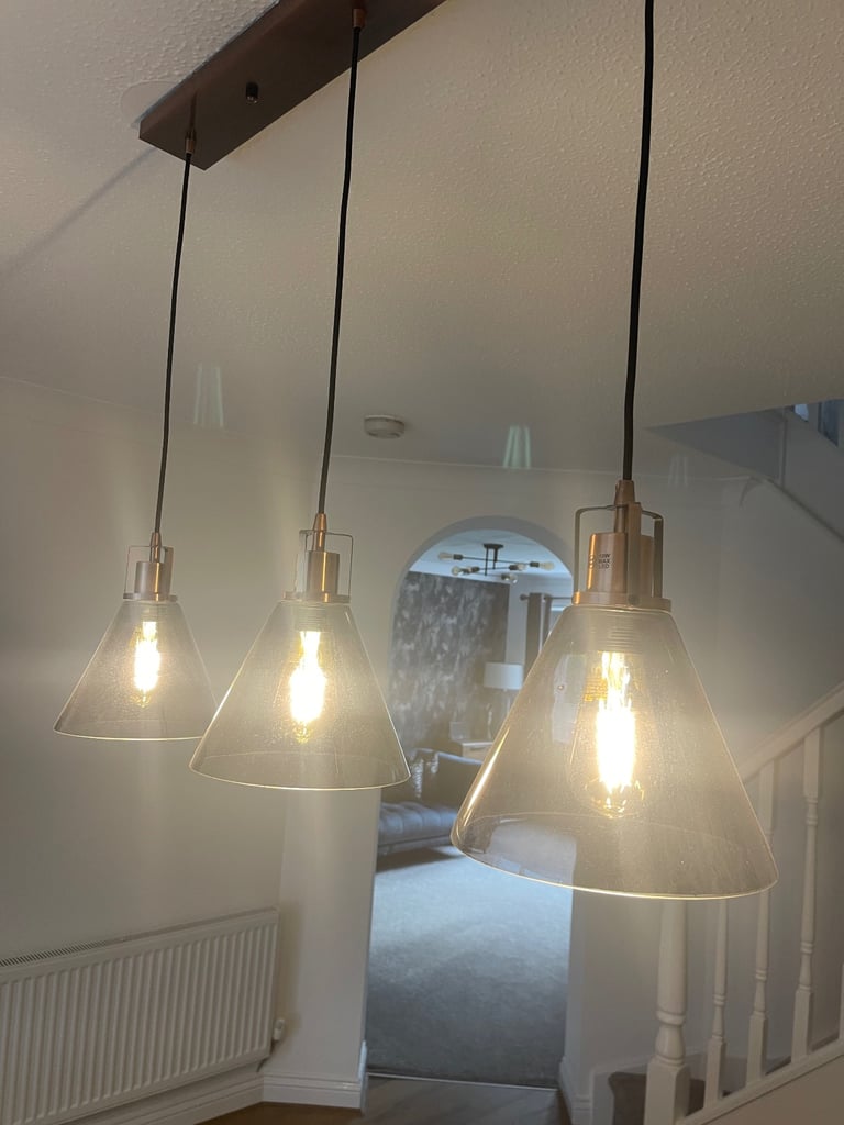 PENDANT CEILING LIGHT 