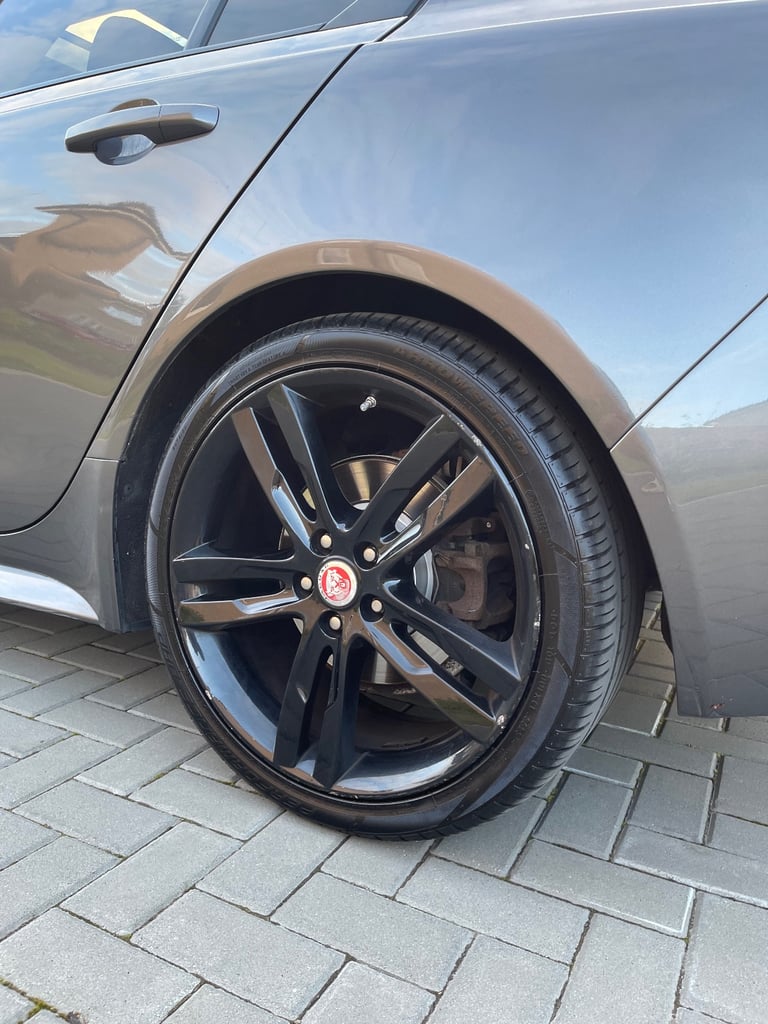 Jaguar, XE, Saloon, 2016, Manual, 1999 (cc), 4 doors
