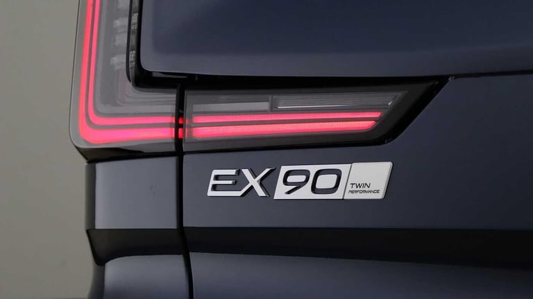  Volvo EX90 Ultra Twin Motor Performance (Sunroof, Bowers &amp; Wilkins, 360 Camera) Electric Aut...