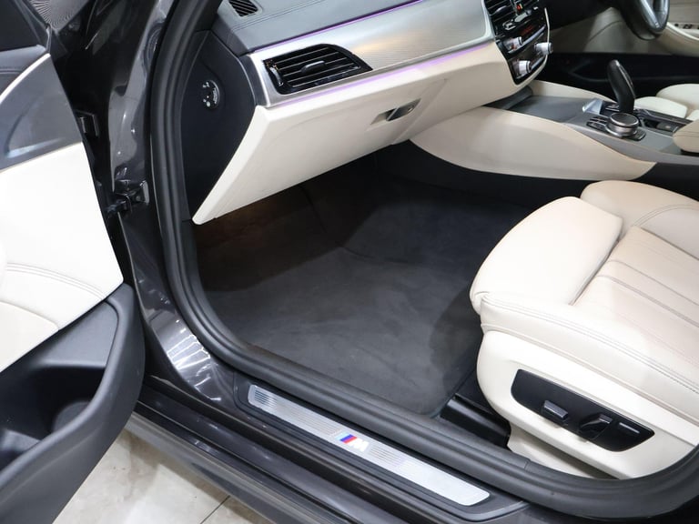 2017 BMW 5 Series 3.0 530d M Sport Auto xDrive Euro 6 (s/s) 4dr SALOON Diesel Automatic