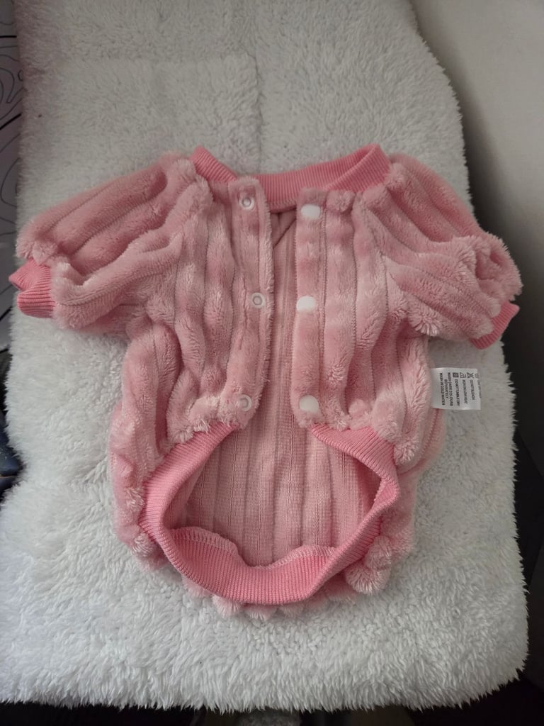 Pink top for dogs