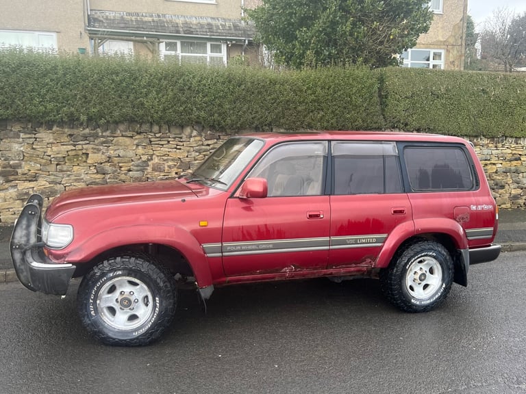 TOYOTA LAND CRUISER AMAZON VX LIMITED 4.2TD AUTO 4X4 RED