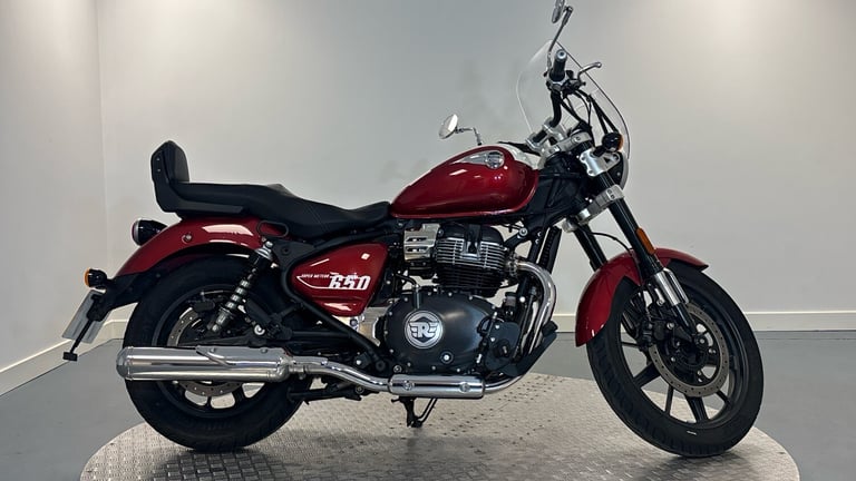 image for 2023 Royal Enfield Super Meteor 650 Celestial (23MY) CUSTOM Petrol Manual