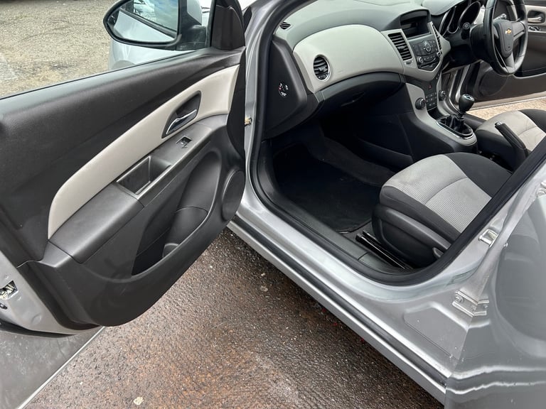 CRUZE 1.6 PETROL 73K MOT 02/26 READY TO TRAVEL 