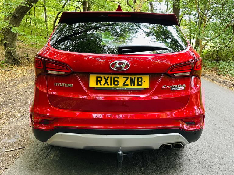 2016 Hyundai Santa Fe 2.2 Santa Fe Premium SE Blue Drive CRDi Auto 4WD 5dr SUV Diesel Automatic