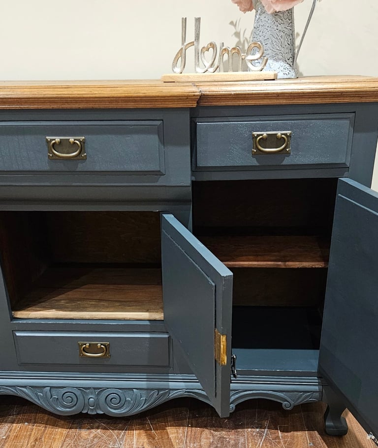 Sideboard