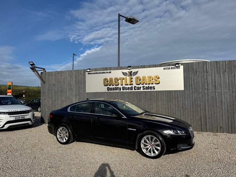 image for 2015 Jaguar XF 2.2d [200] Premium Luxury 4dr Auto SALOON DIESEL Automatic