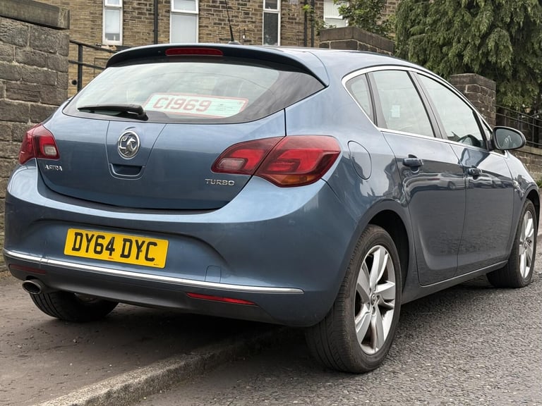 2014 Vauxhall Astra 1.4T 16v SRi Hatchback 5dr Petrol Manual Euro 5 (140 ps) Hatchback Petrol Manual