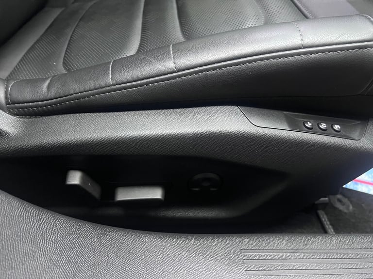 2023 Citroen C5 X 1.6 Plug-in Hybrid 225 Shine Plus 5dr e-EAT8 SALOON Petrol Parallel Phev Manual