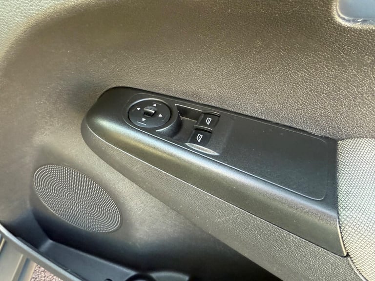 2019 Ford Tourneo Courier 1.5 TDCi Zetec Euro 6 5dr MPV Diesel Manual