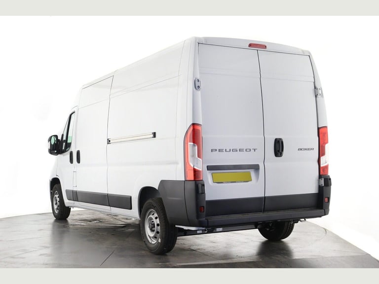 2025 Peugeot Boxer 2.2 BlueHDi 140 L3H2 335 Professional Auto PANEL VAN Diesel Automatic