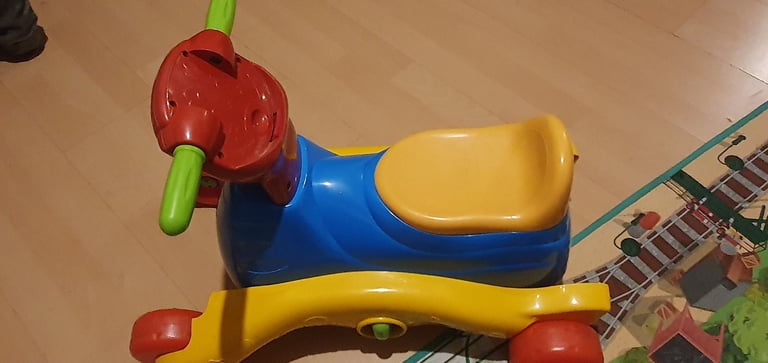 Ride on LEARN & PLAY 