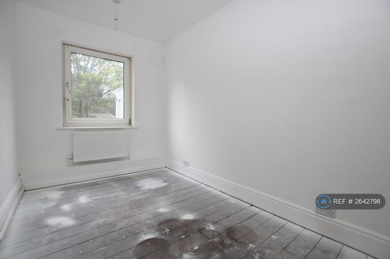 3 bedroom house in Mount Road, Chatham, ME4 (3 bed) (#2642798)