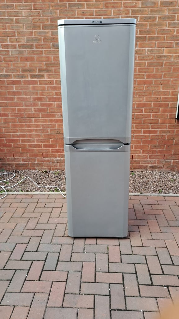 Indesit Fridge Freezer, can deliver for extra cost 