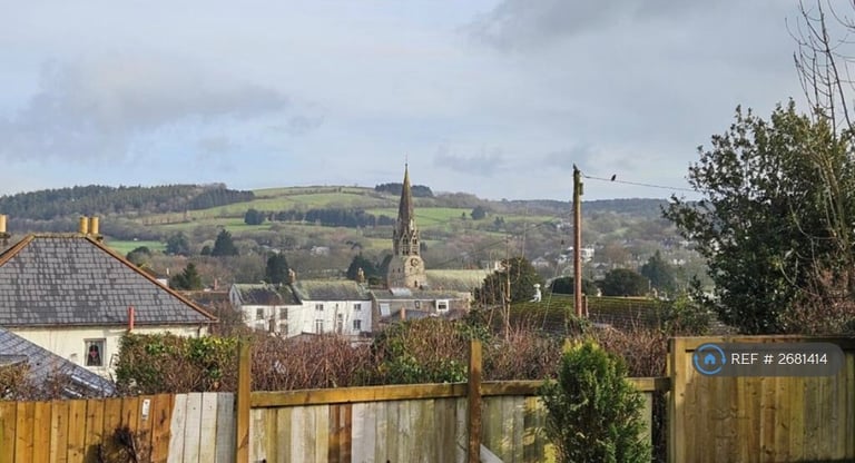 3 bedroom house in Castle Hill, Lostwithiel, PL22 (3 bed) (#2681414)