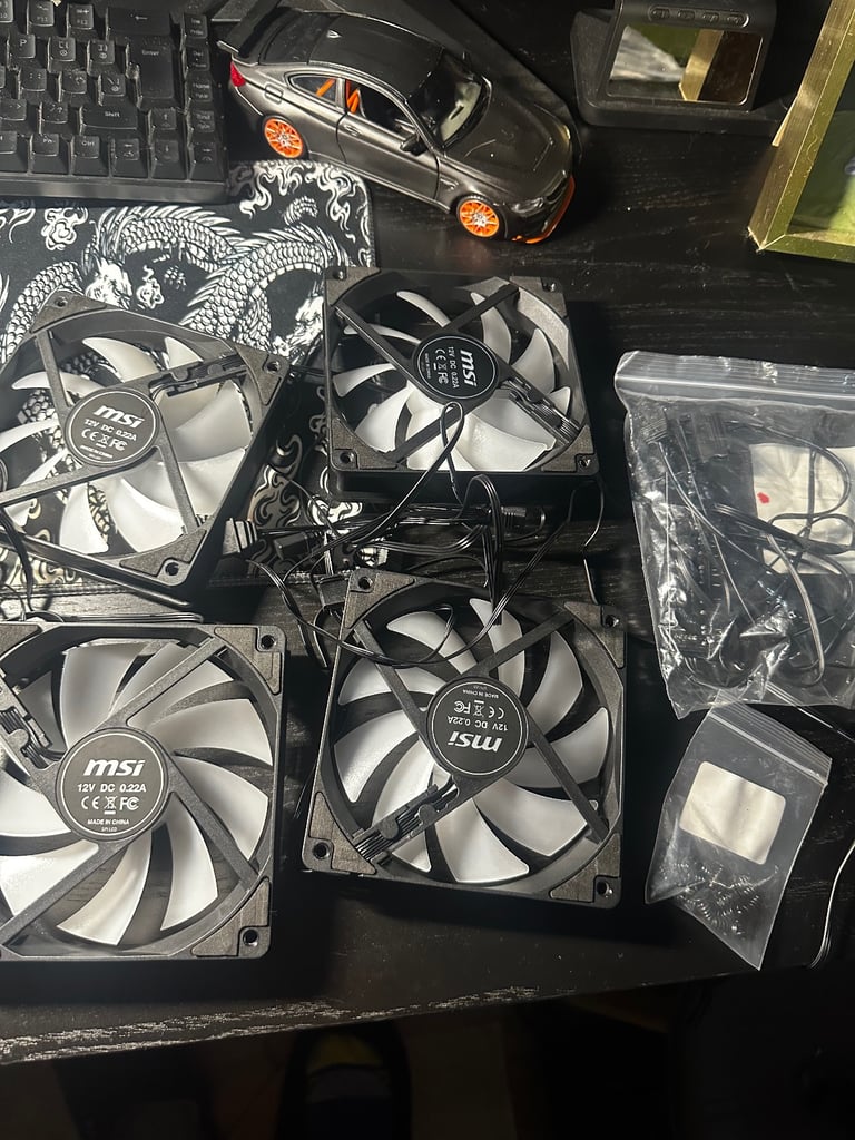 image for 4x MSI 120mm rgb fans and hub